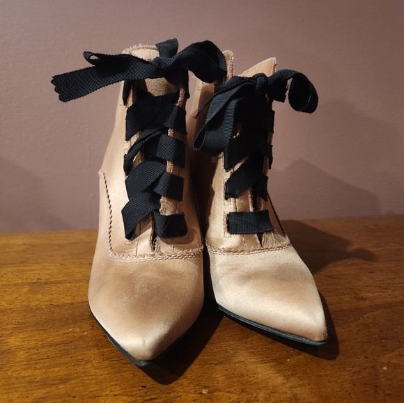 Pedro Garcia Booties (pink silk black laces) - size 8 - Picture 2 of 2